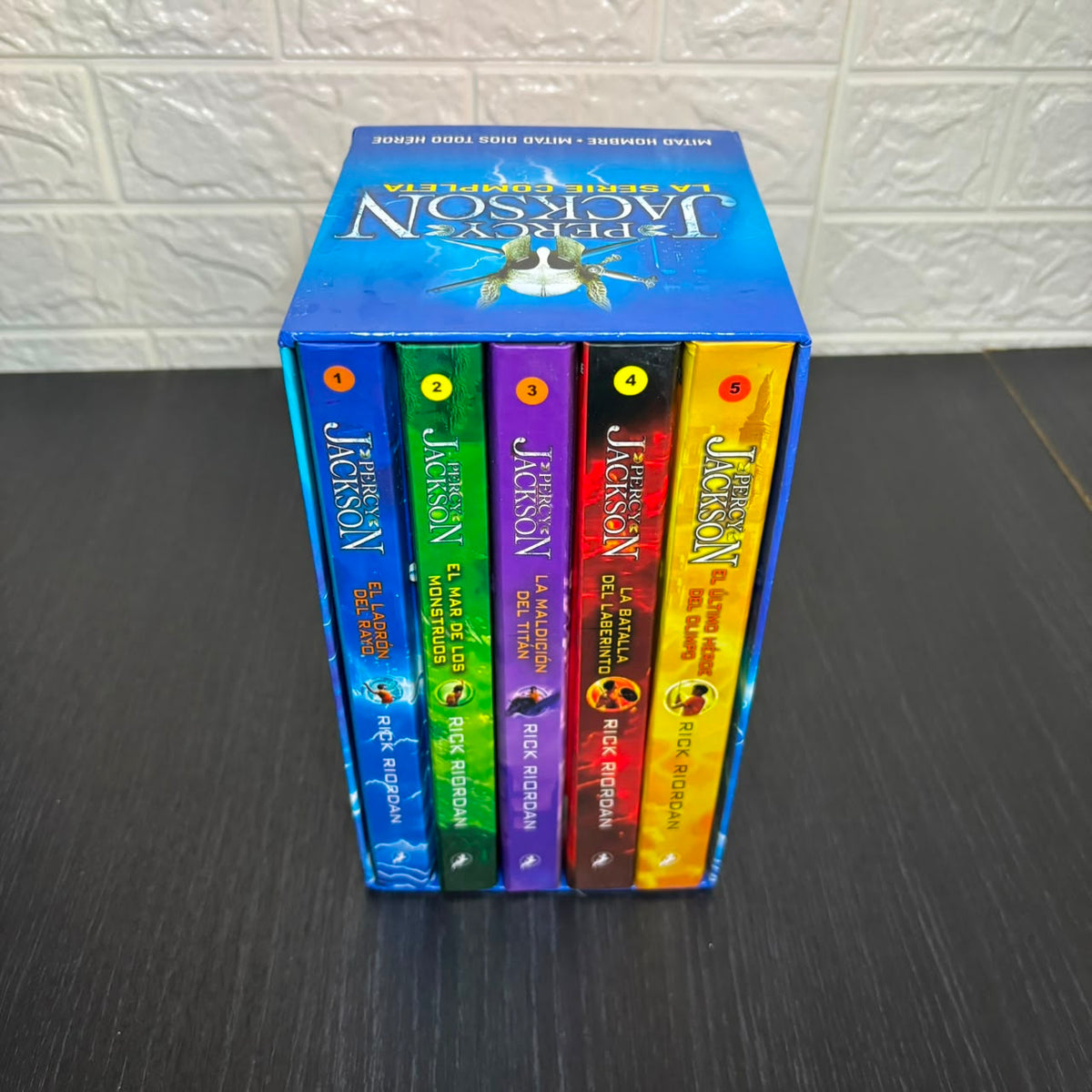 Colección Percy Jackson y los Dioses del Olimpo - Saga Completa 5 Libros Tapa Blanda (Rick Riordan)